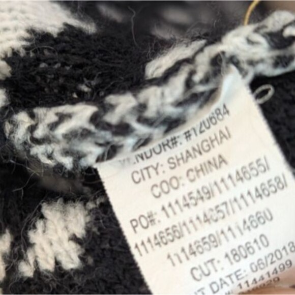 Disney the Nightmare Before Christmas Womens Cardigan Sweater Hooded Open Small - Picture 7 of 9